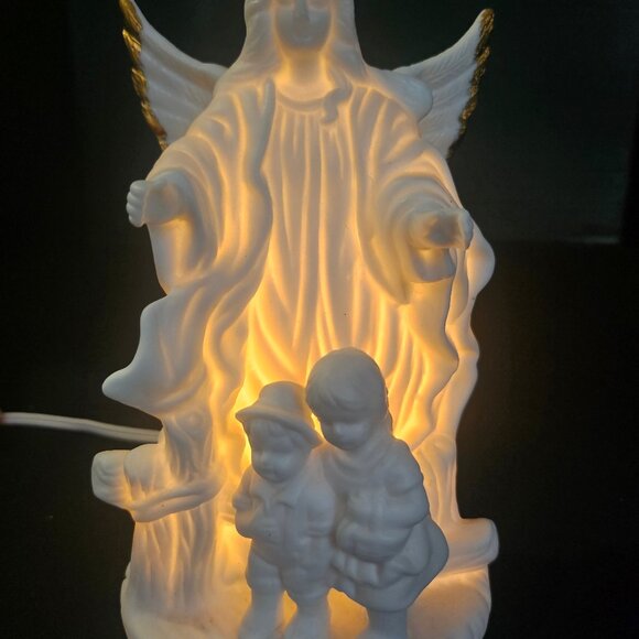 Art Mark White Porcelain Guardian Angel & Children Tabletop Night Light Electric - Picture 14 of 14